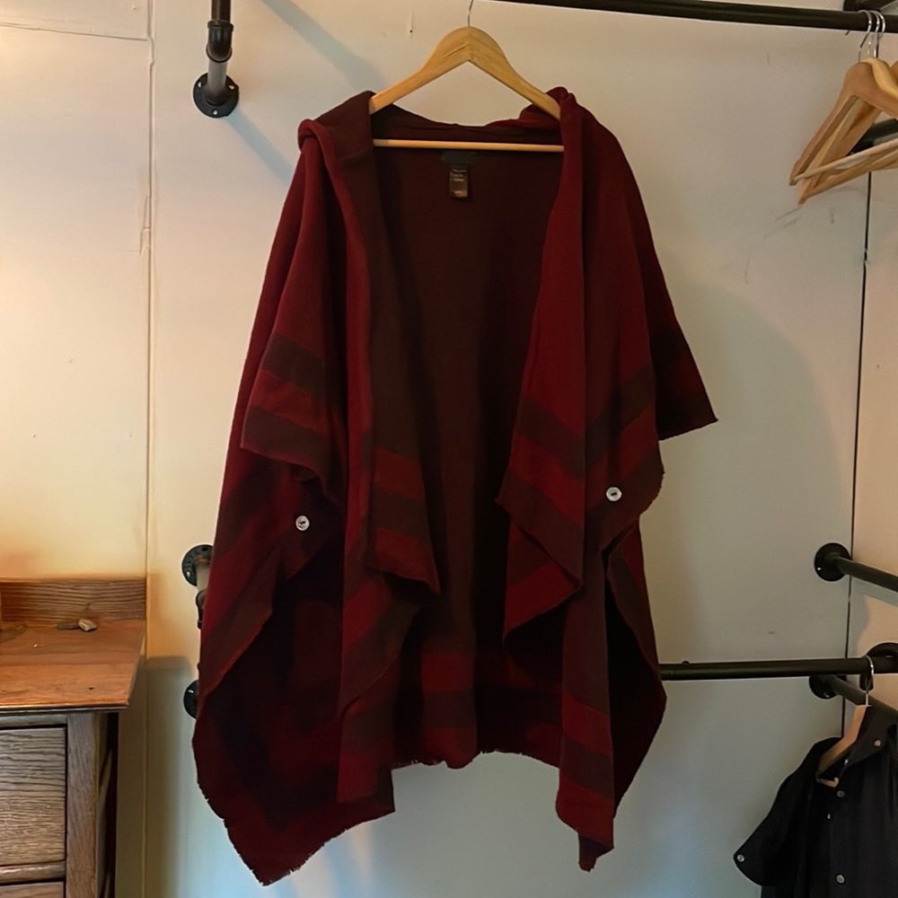 Gorgeous warm poncho, 100% wool